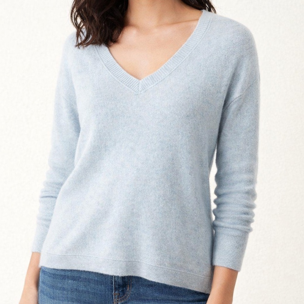 Banana Republic Touch of Cashmere V-neck Sweater